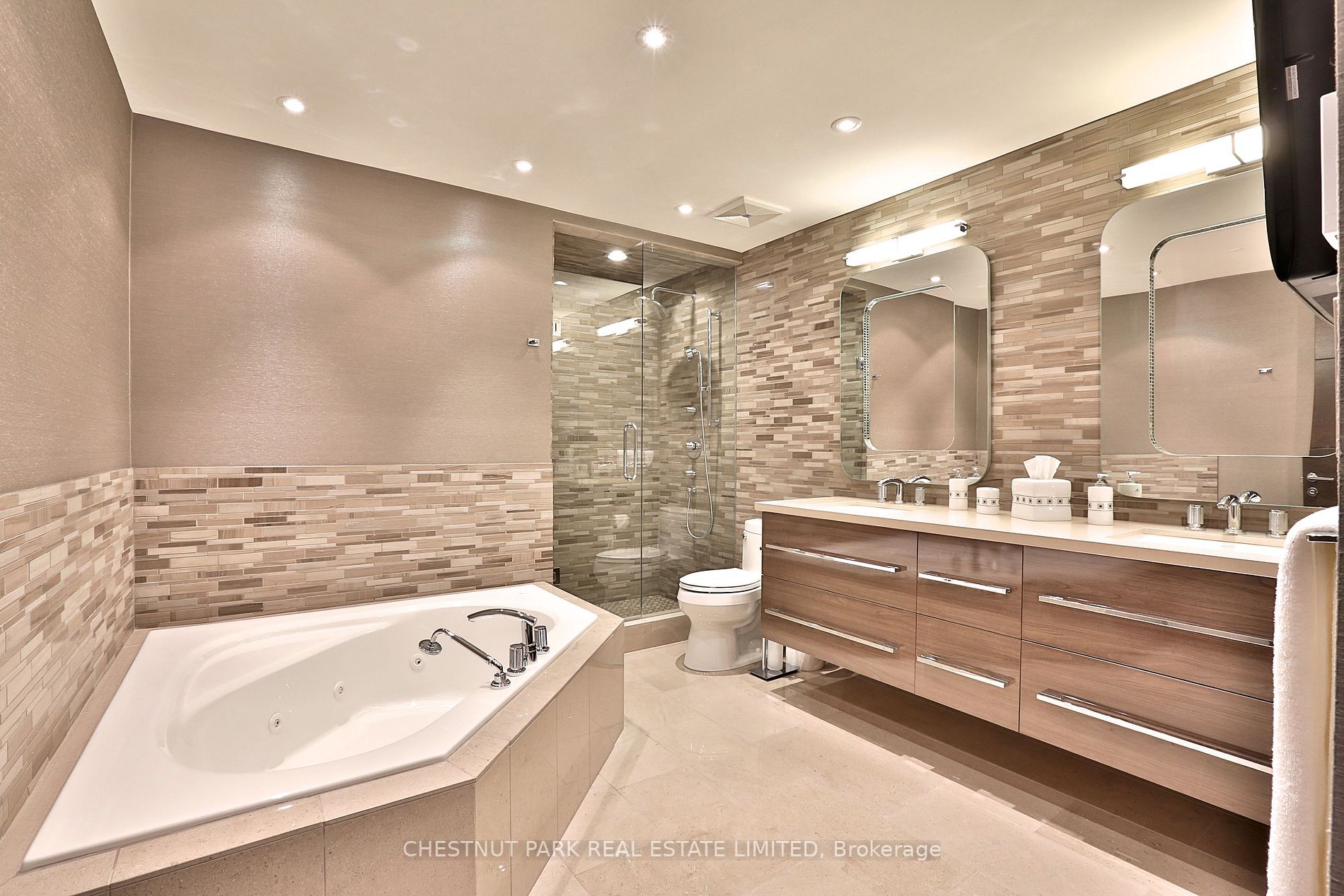 10 Bellair St, #1404