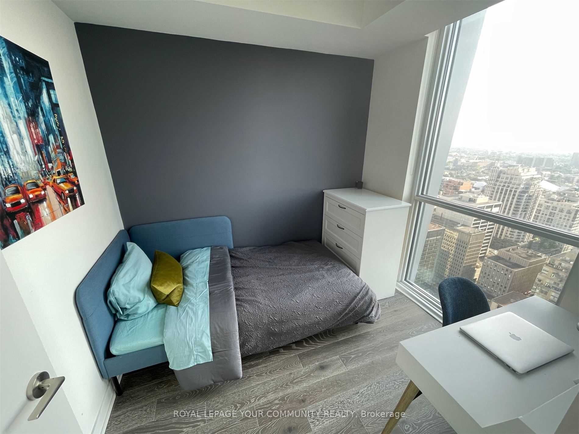 1 Yorkville Ave, #4005
