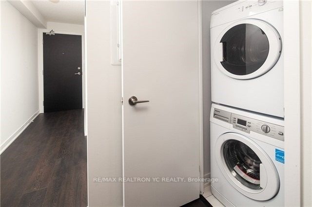 87 Peter St, #719