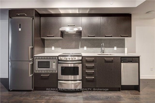 87 Peter St, #719