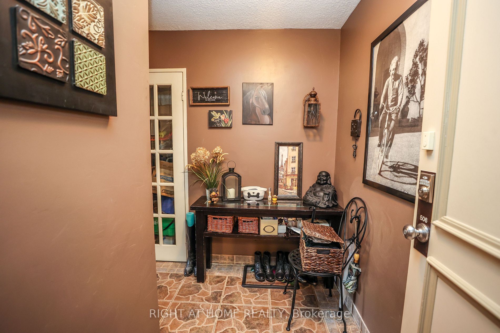10 Tangreen Crt, #506