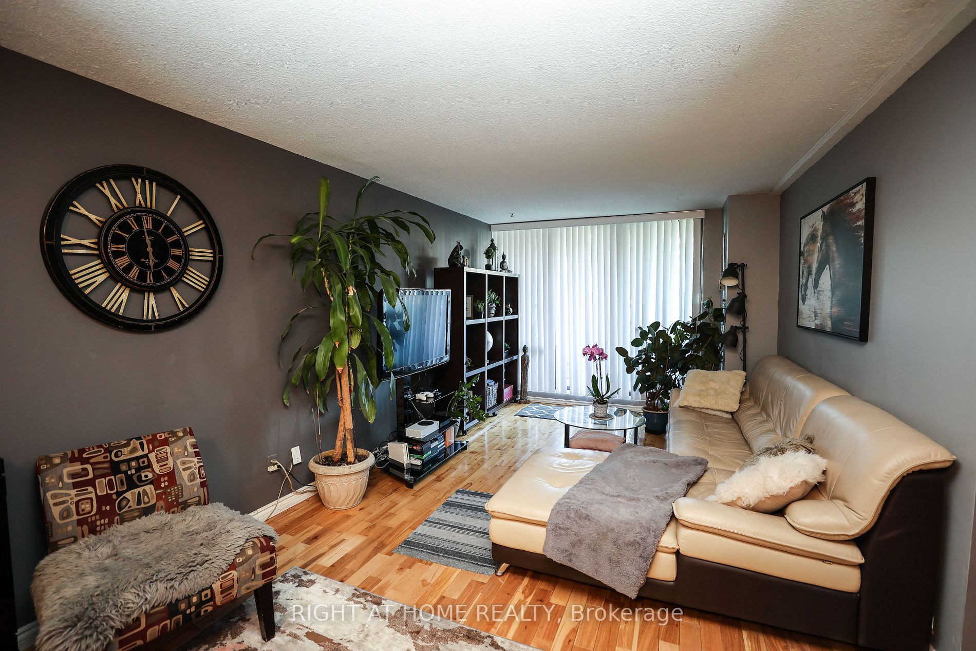 10 Tangreen Crt, #506
