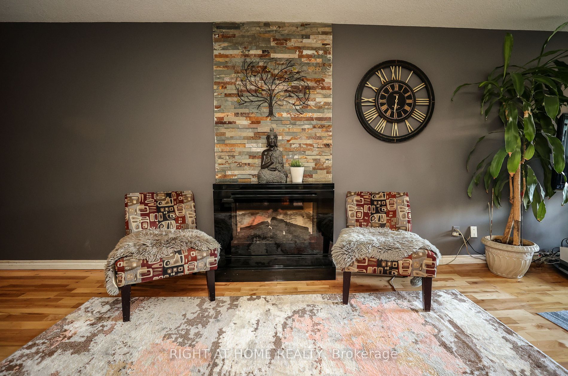 10 Tangreen Crt, #506