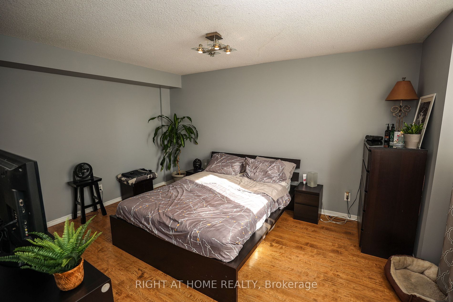 10 Tangreen Crt, #506