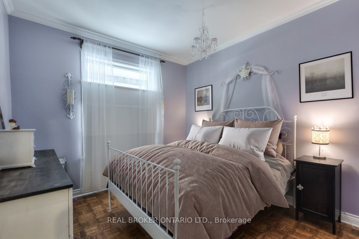 137 Margueretta St