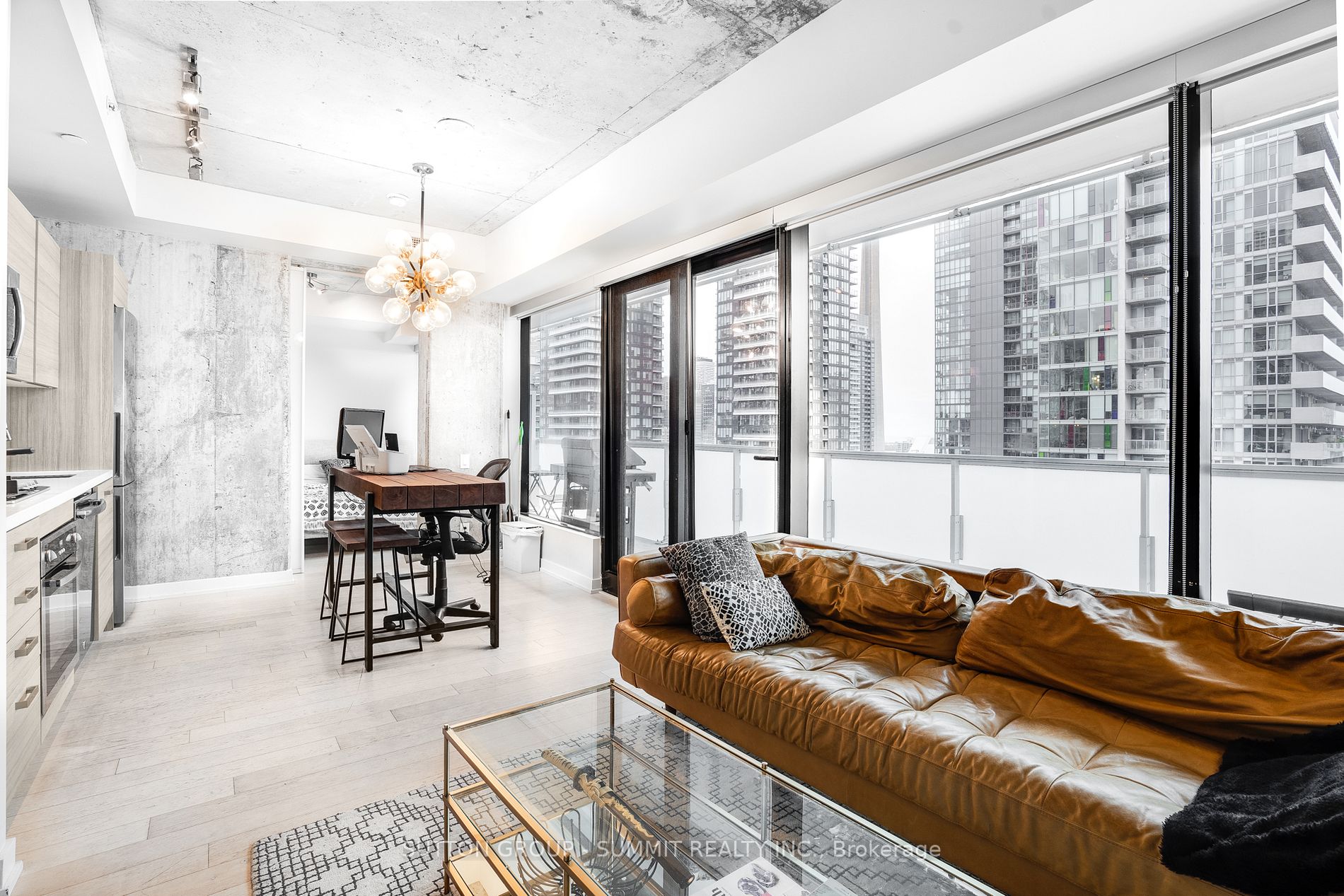 11 Charlotte St, #2501