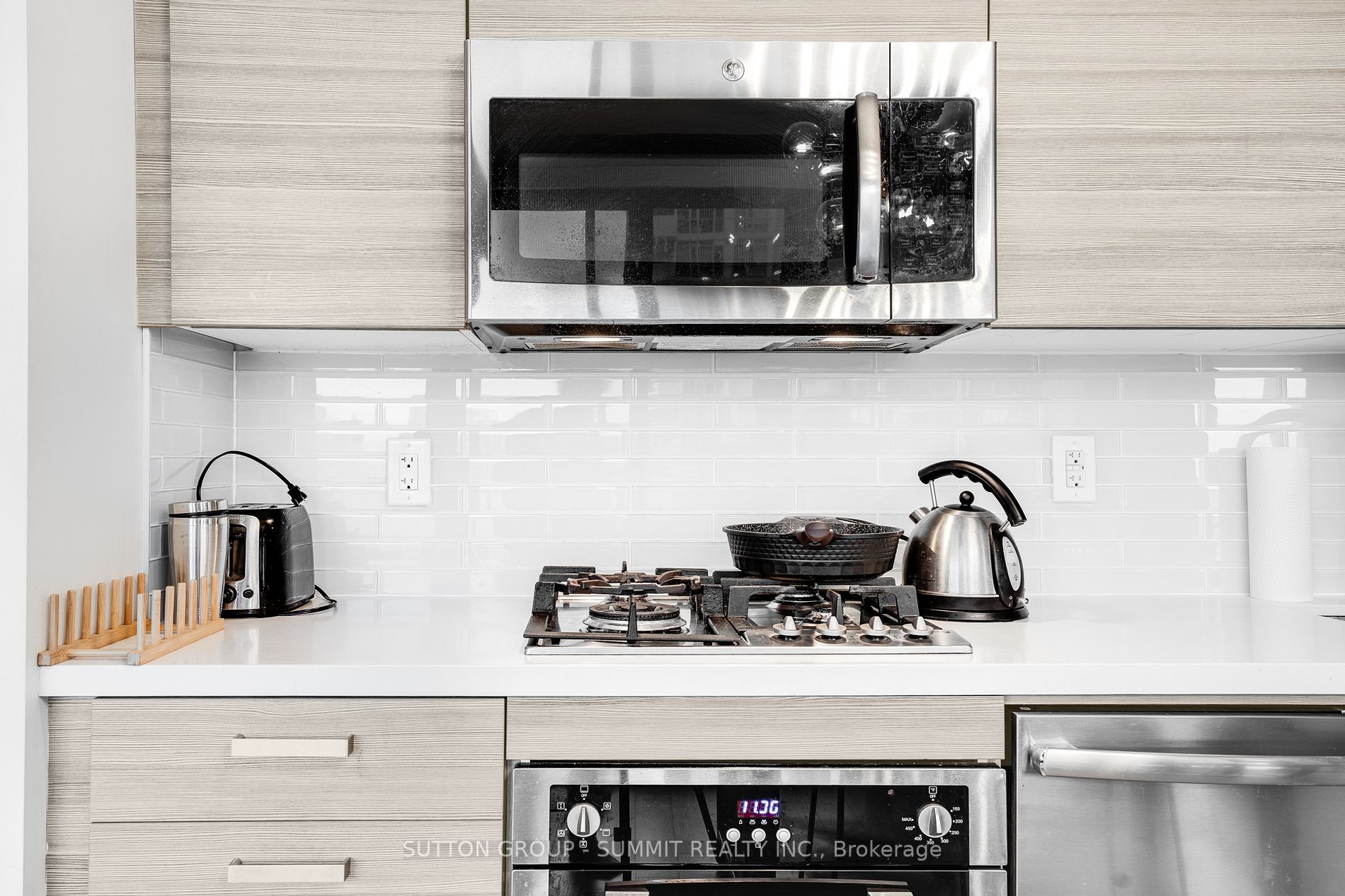 11 Charlotte St, #2501