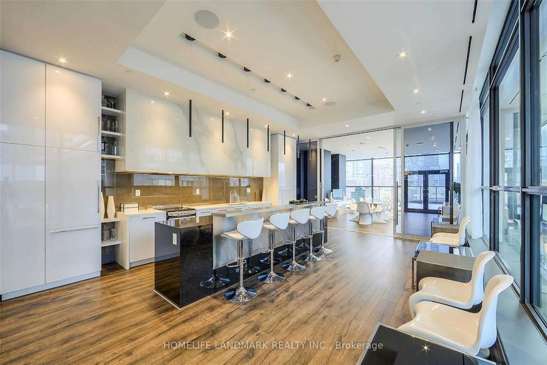 290 Adelaide St W, #2911