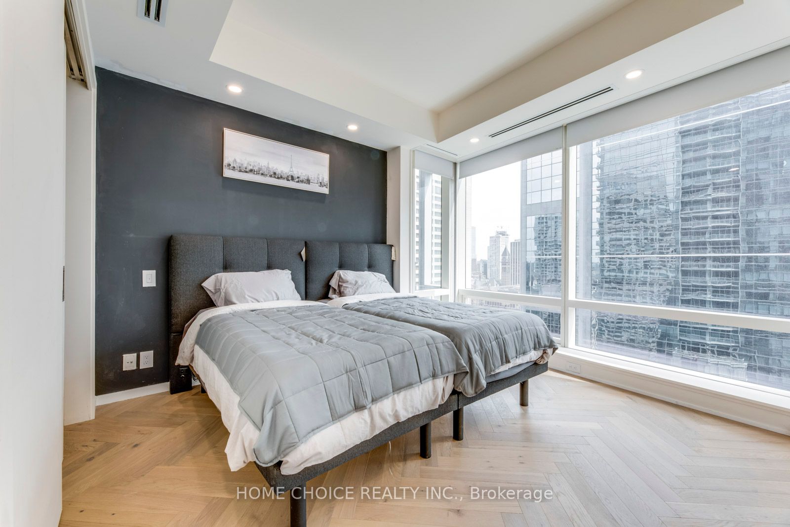 180 University Ave, #2308