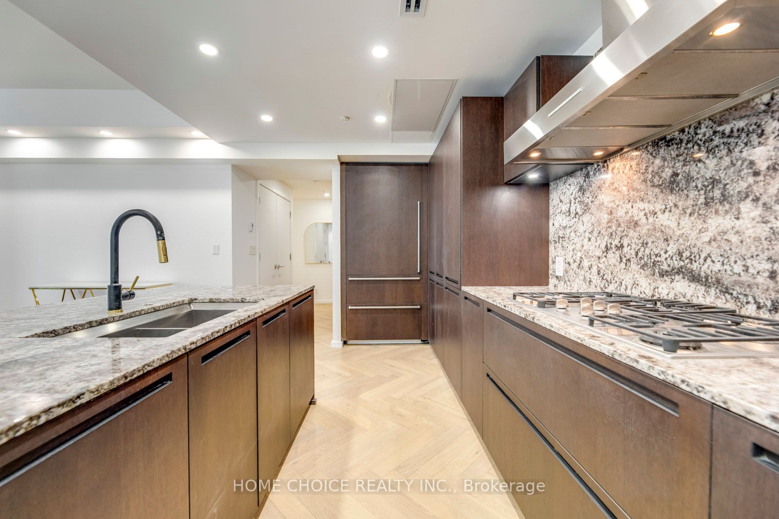 180 University Ave, #2308
