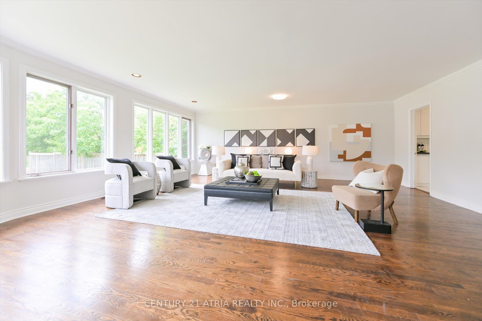144 Shelborne Ave