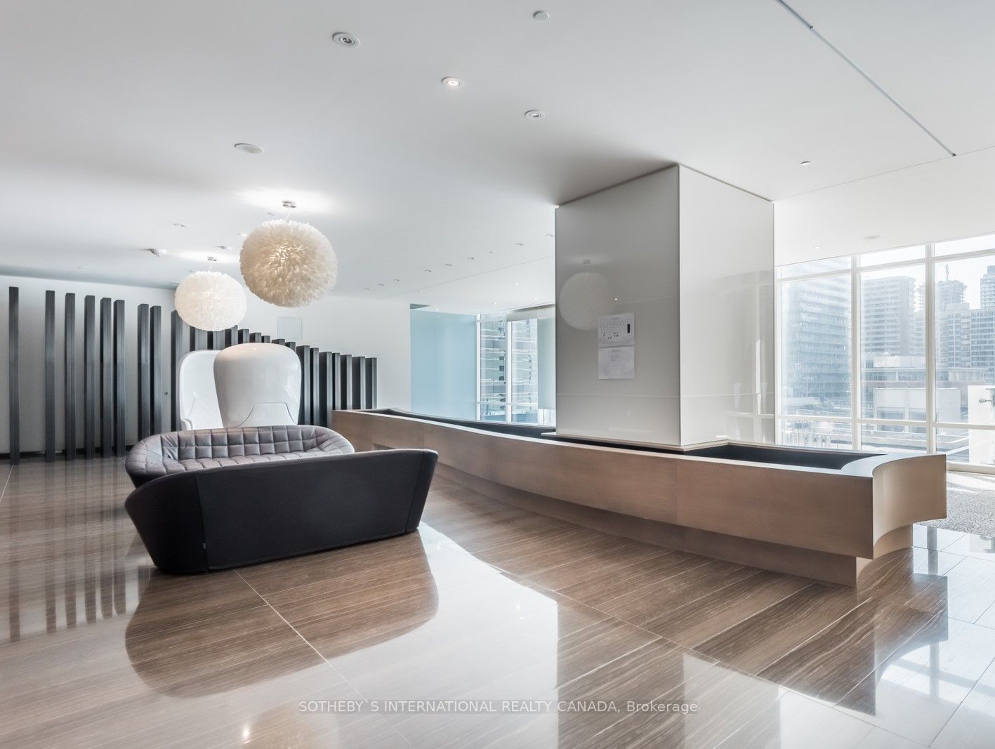 1 Bloor St E, #1812