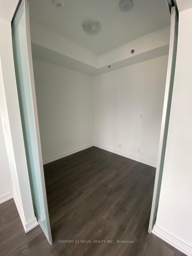 203 College St, #1307