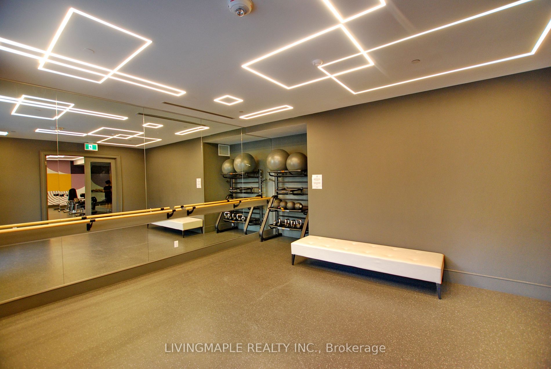 75 Canterbury Place, #2015
