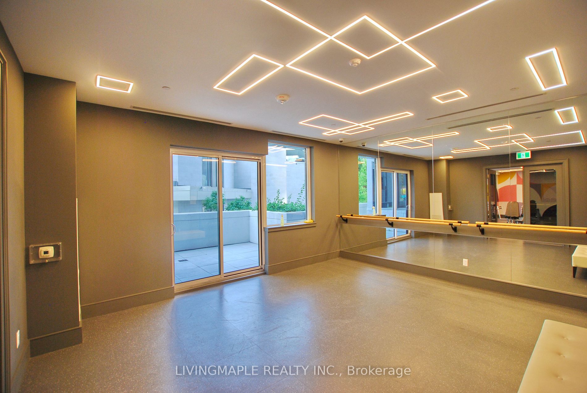 75 Canterbury Place, #2015