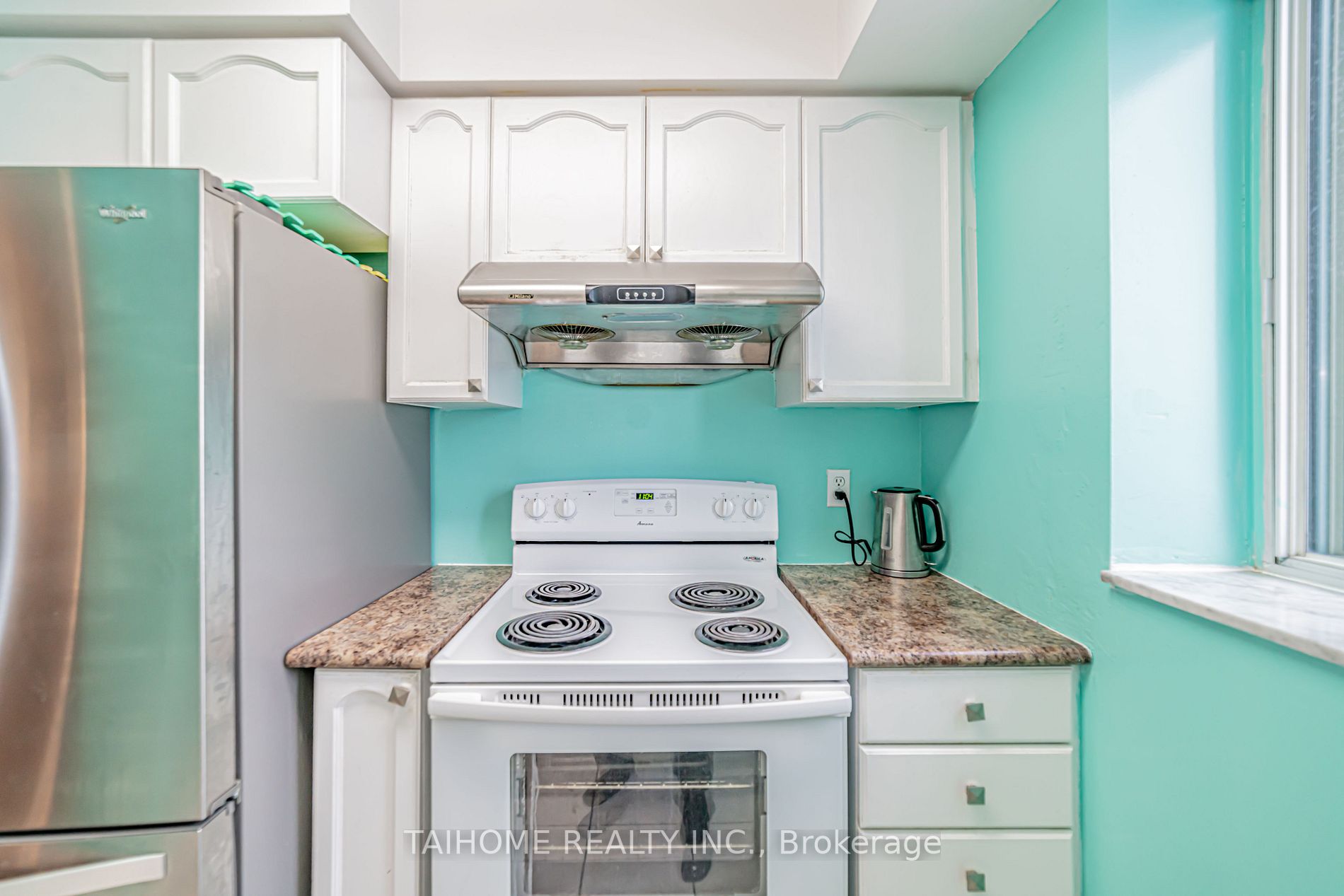 1 Pemberton Avenue, #702