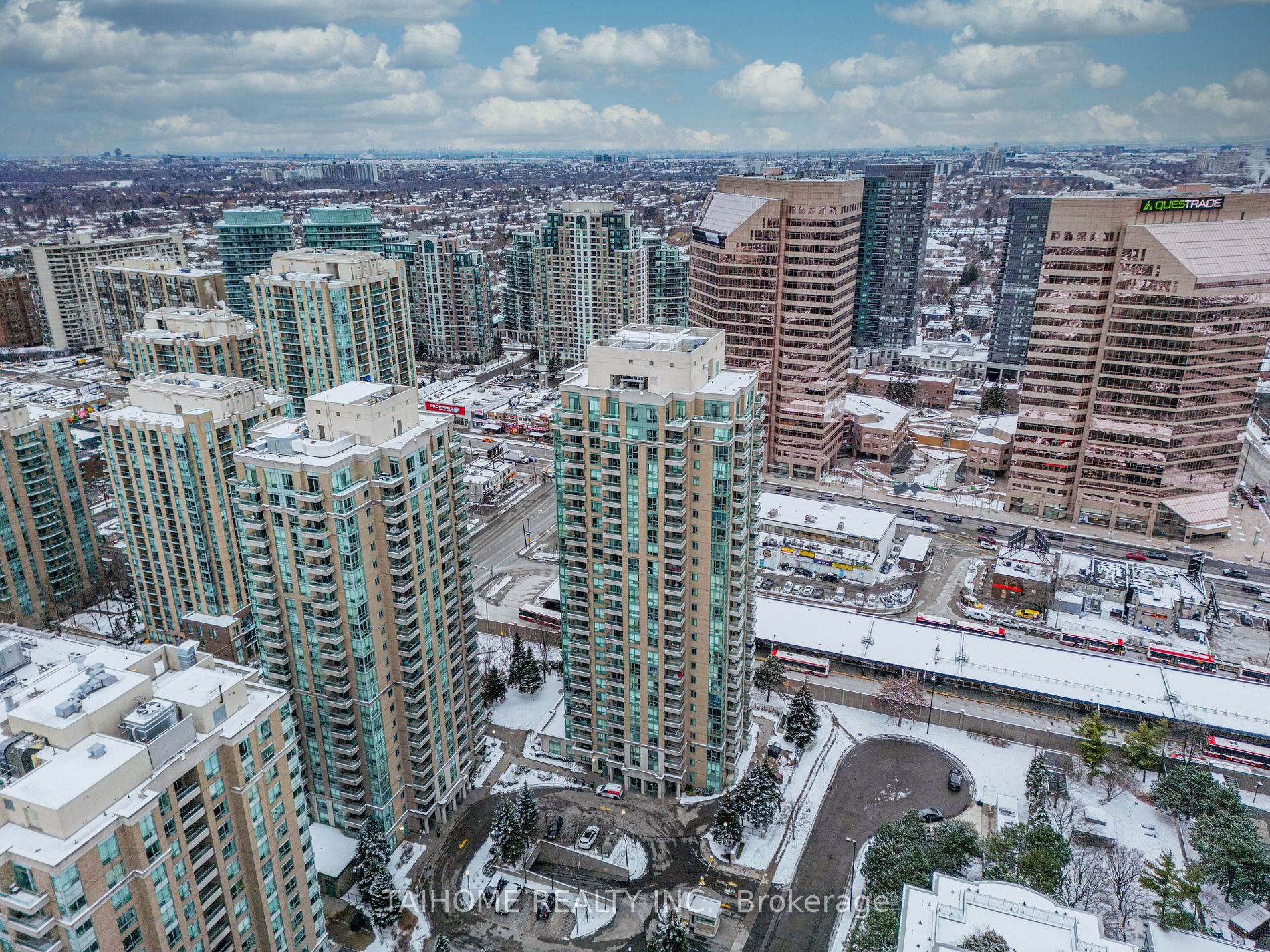 1 Pemberton Avenue, #702