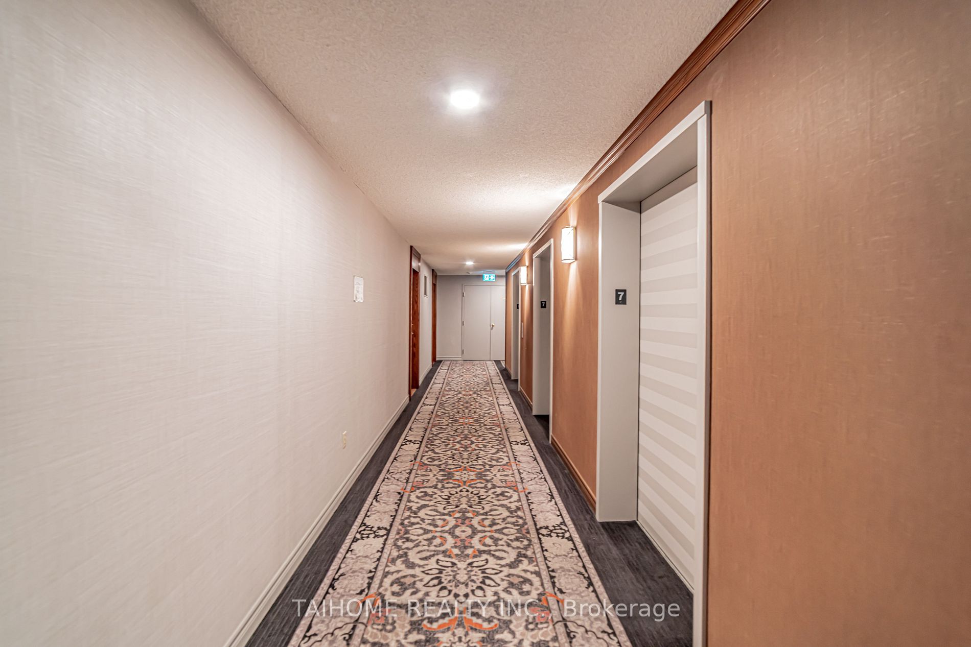 1 Pemberton Avenue, #702