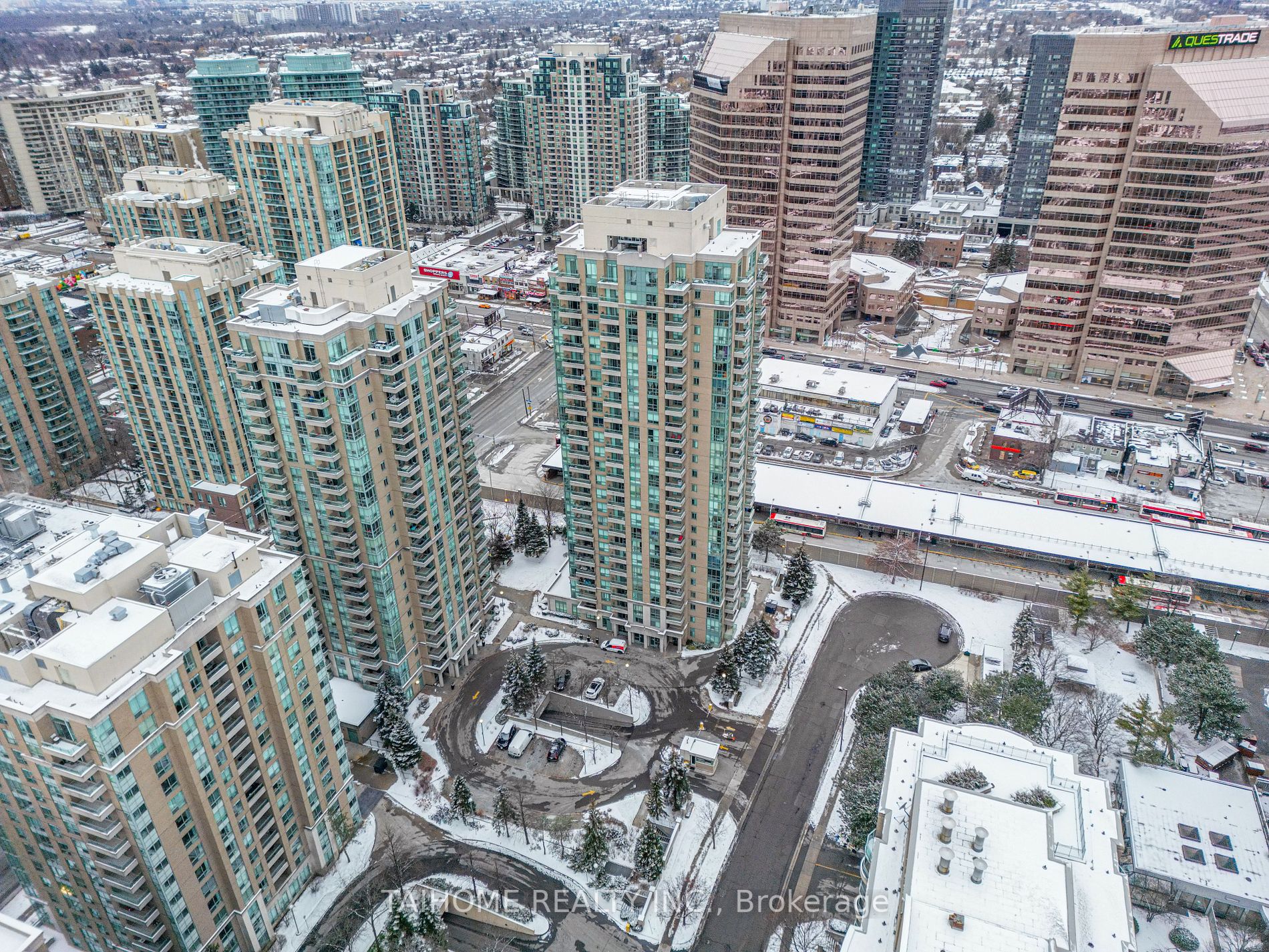 1 Pemberton Avenue, #702
