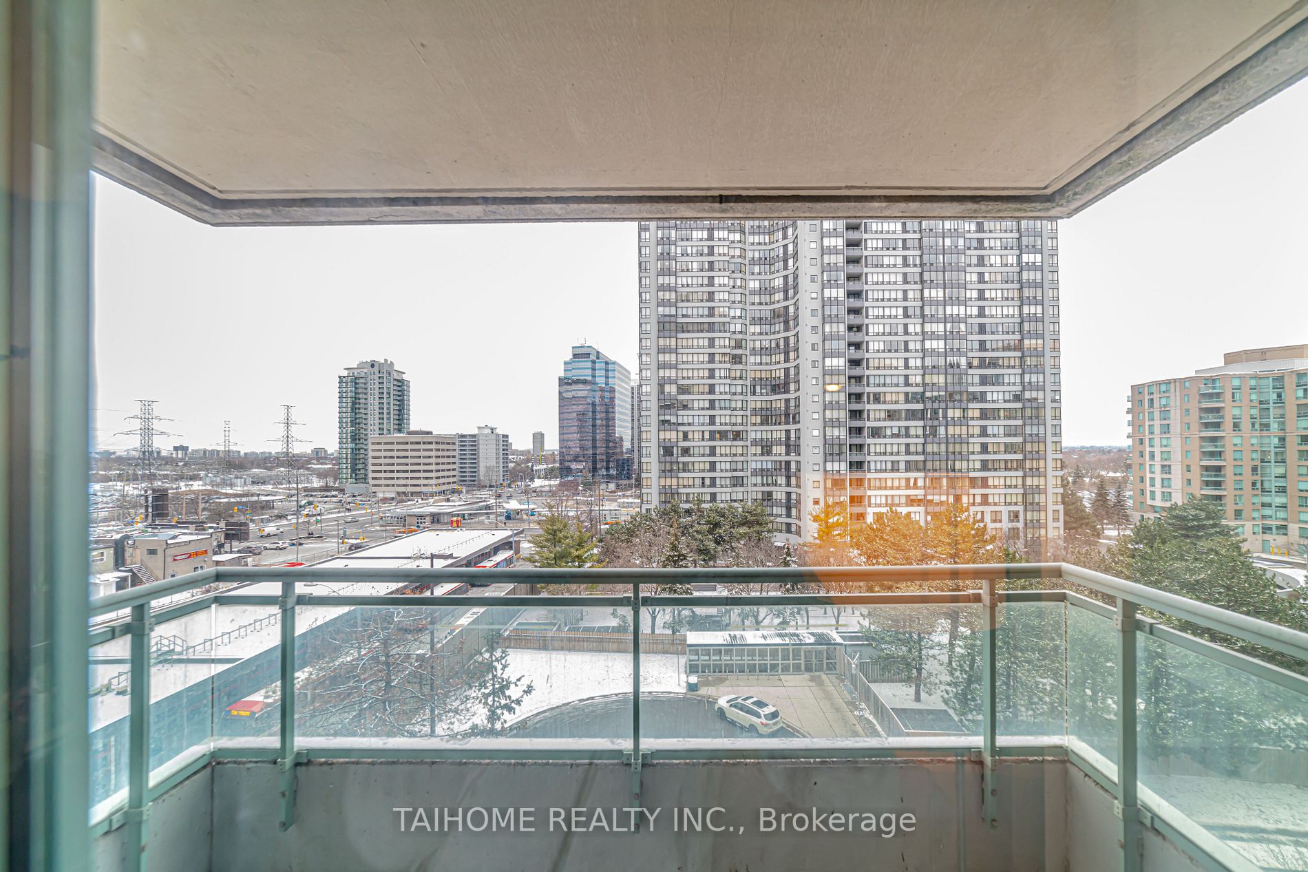 1 Pemberton Avenue, #702