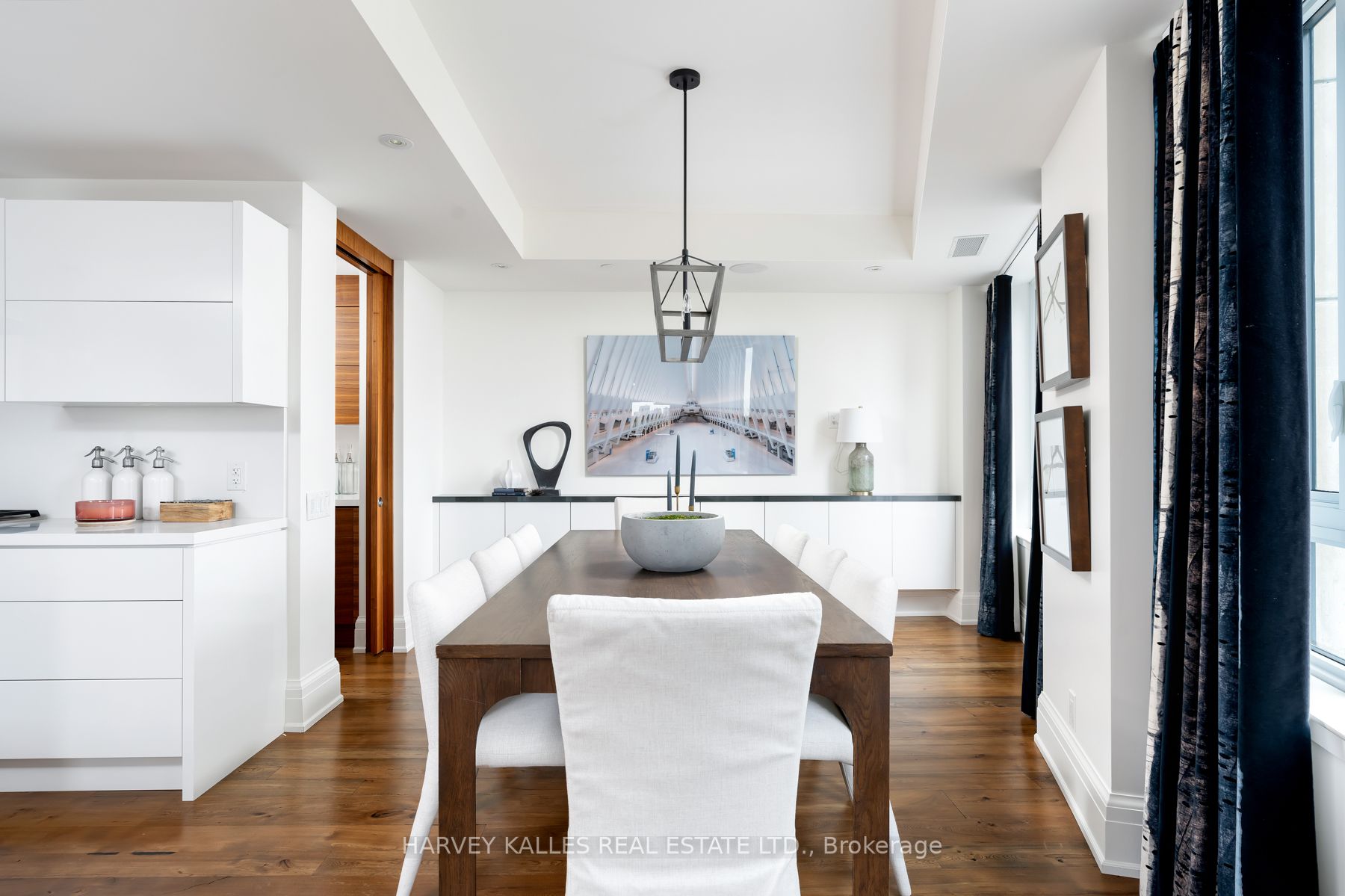 181 Davenport Rd, #702