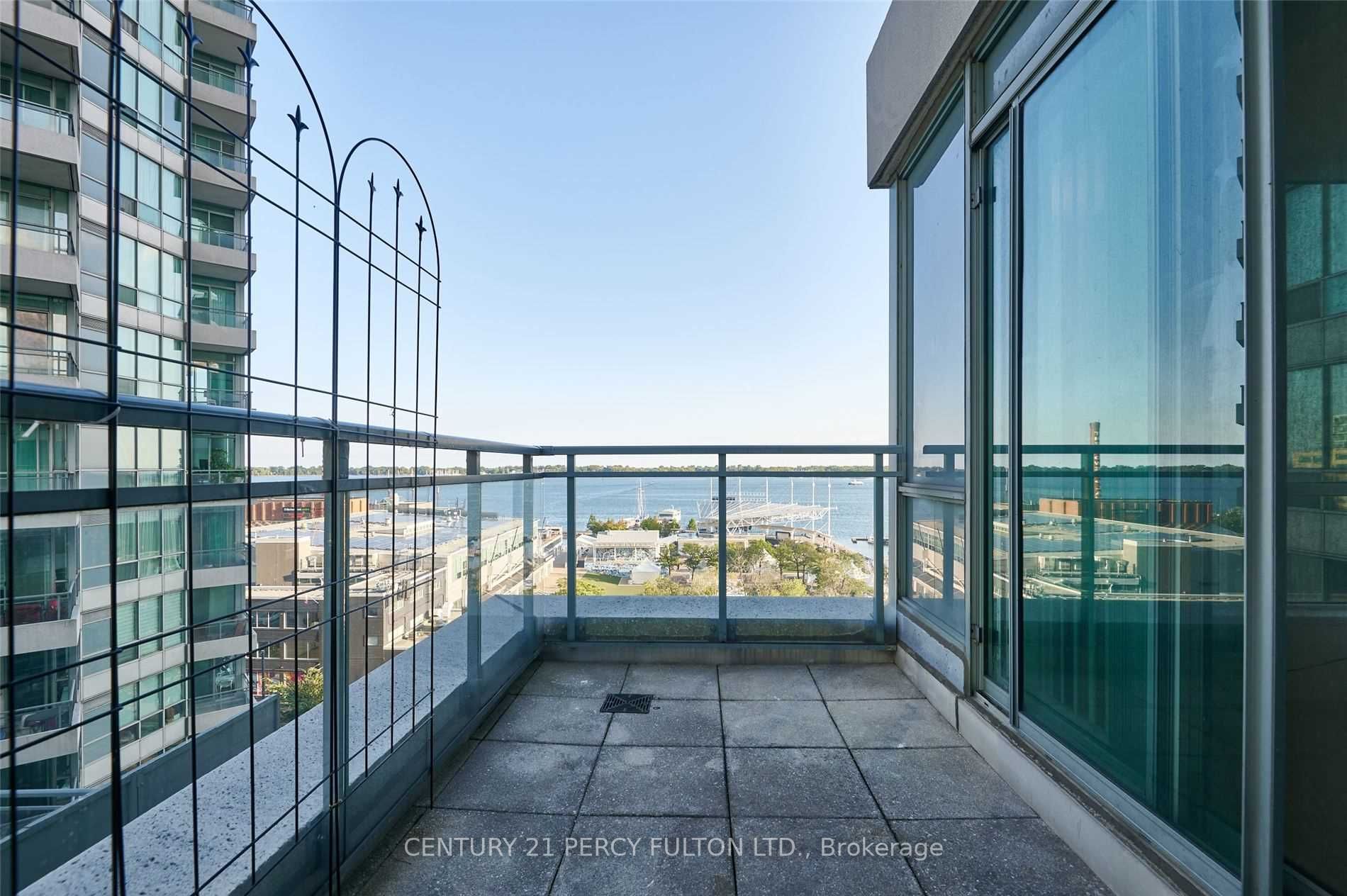 230 Queens Quay W, #1016