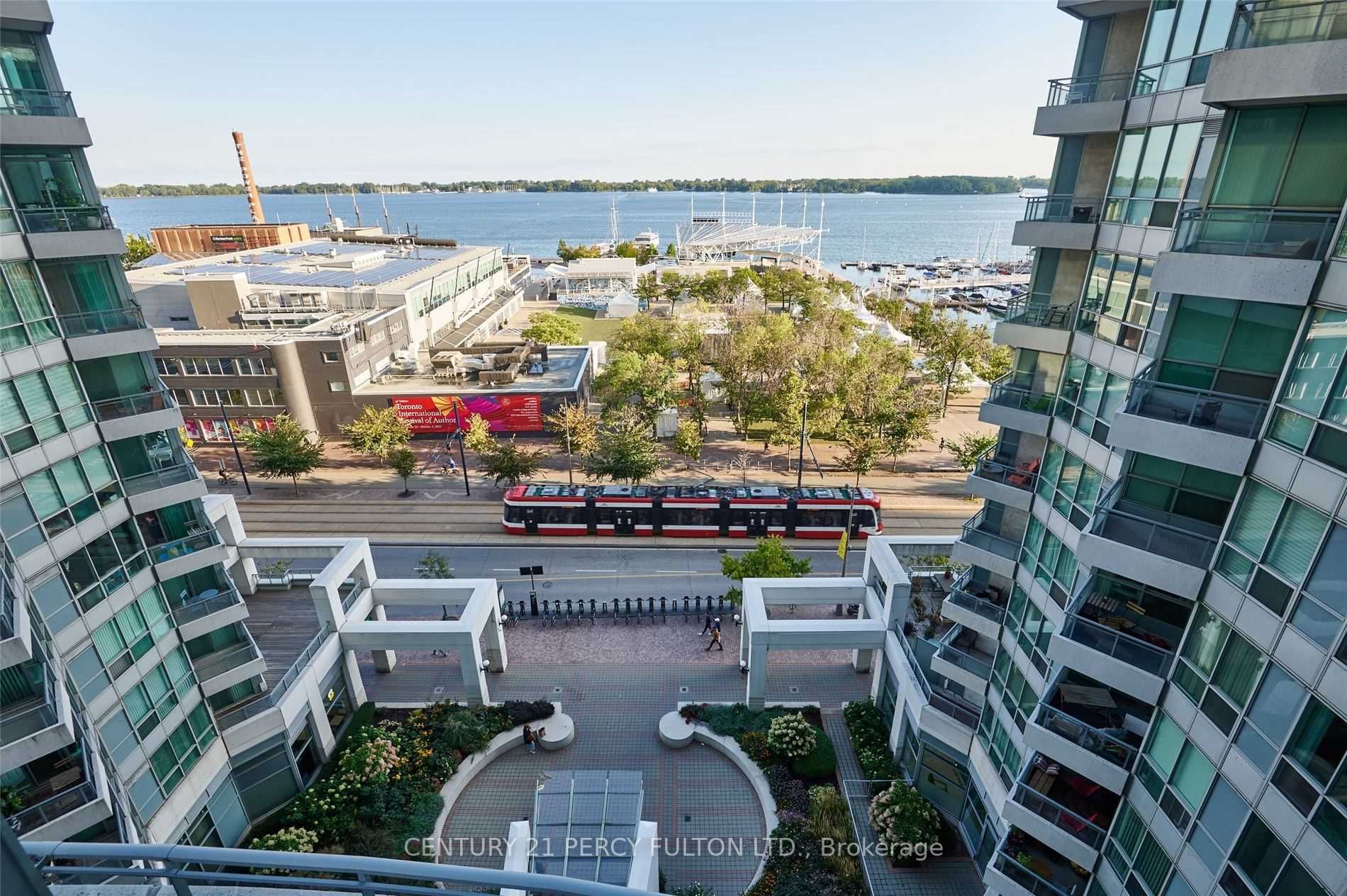 230 Queens Quay W, #1016