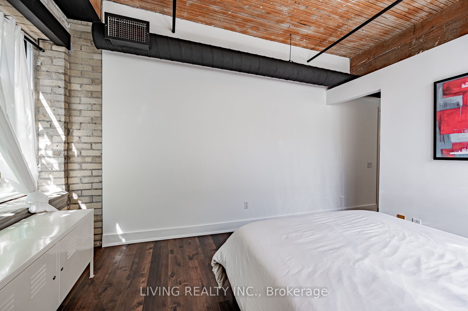 781 King St W, #102