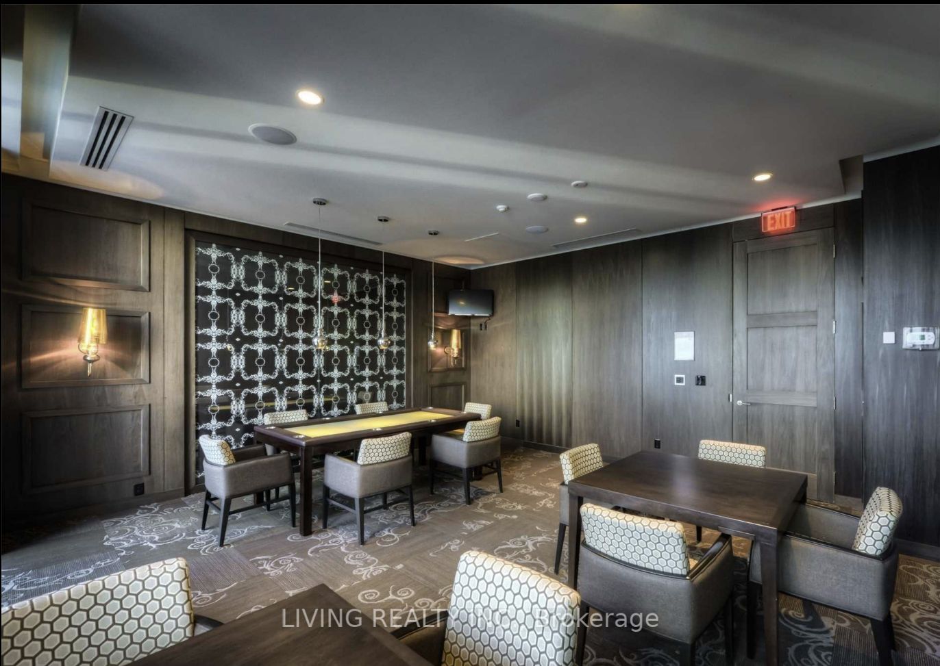 300 Front St W, #2104