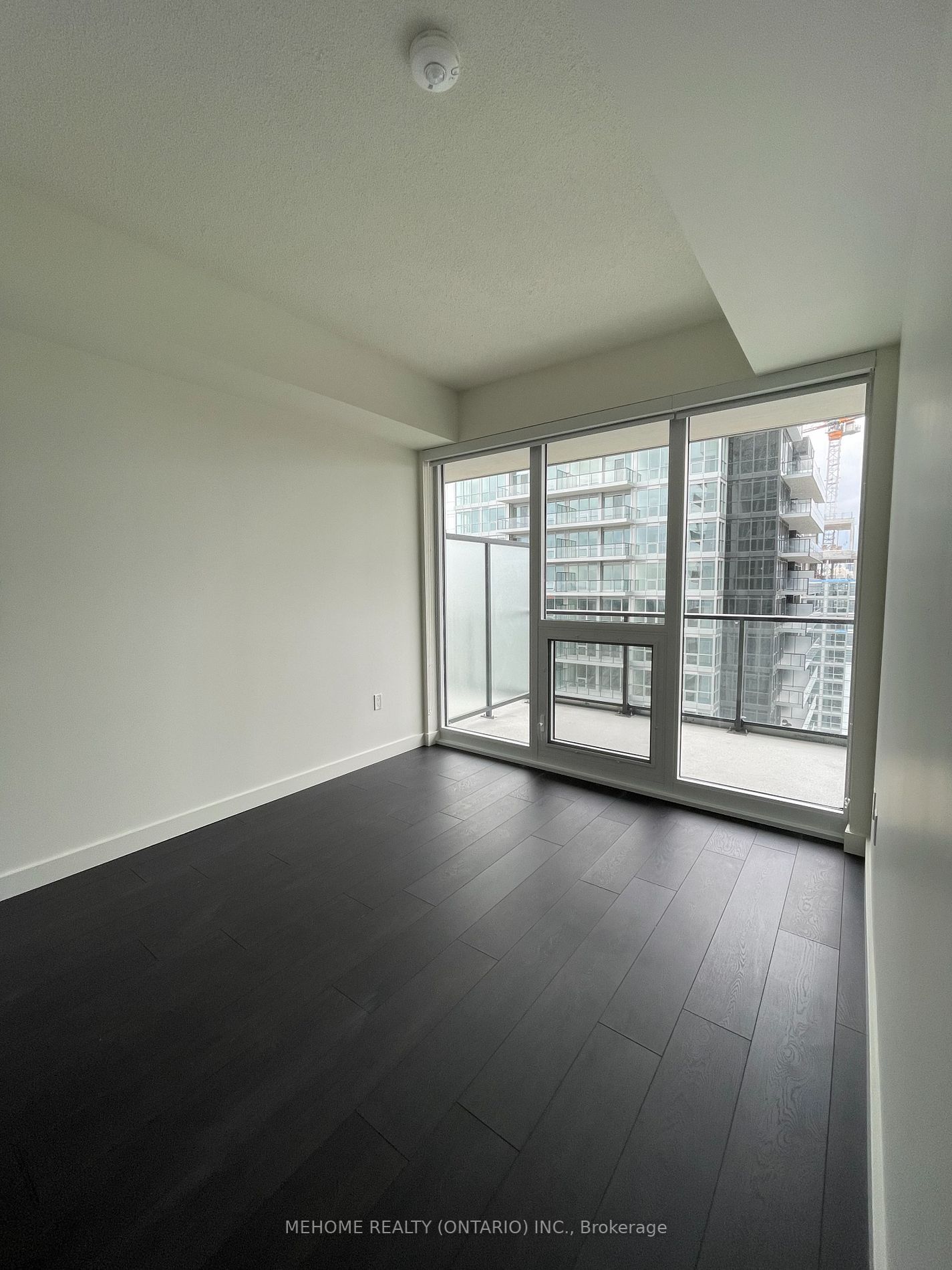 95 Mcmahon Dr, #3506