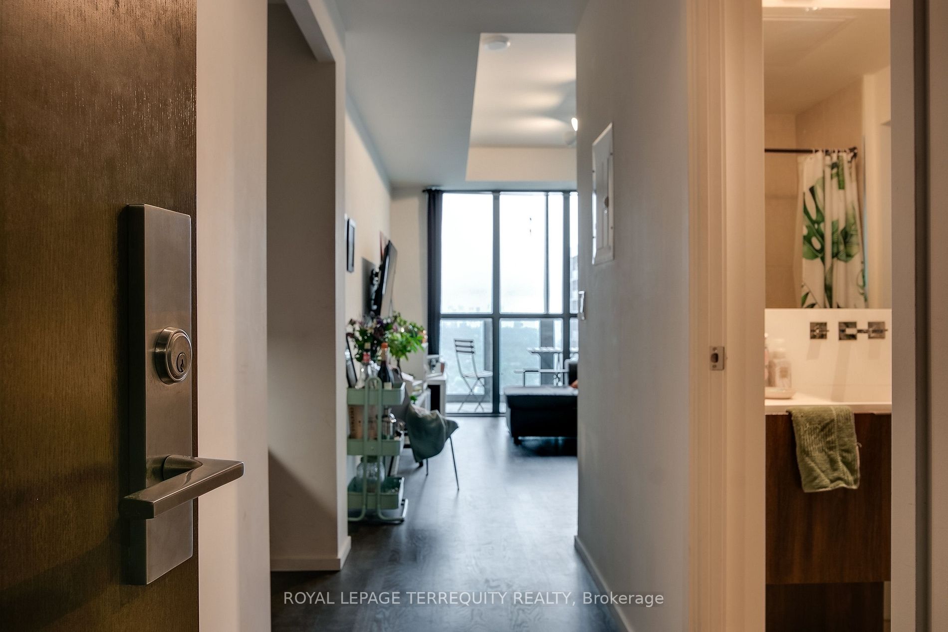 101 Charles St E, #3808