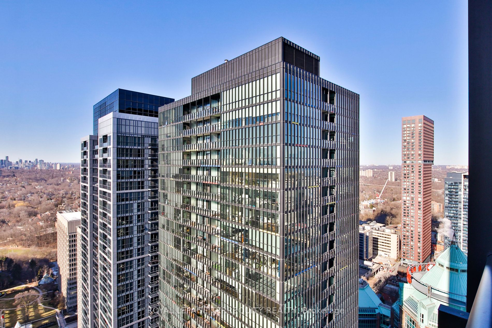 101 Charles St E, #3808