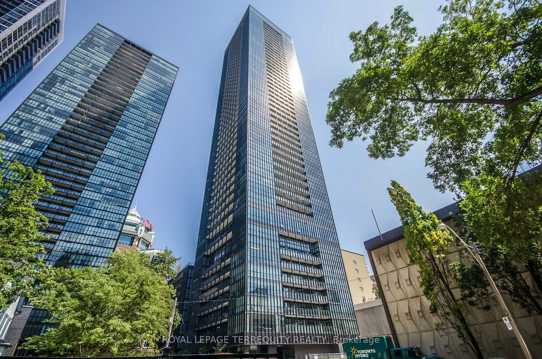 101 Charles St E, #3808