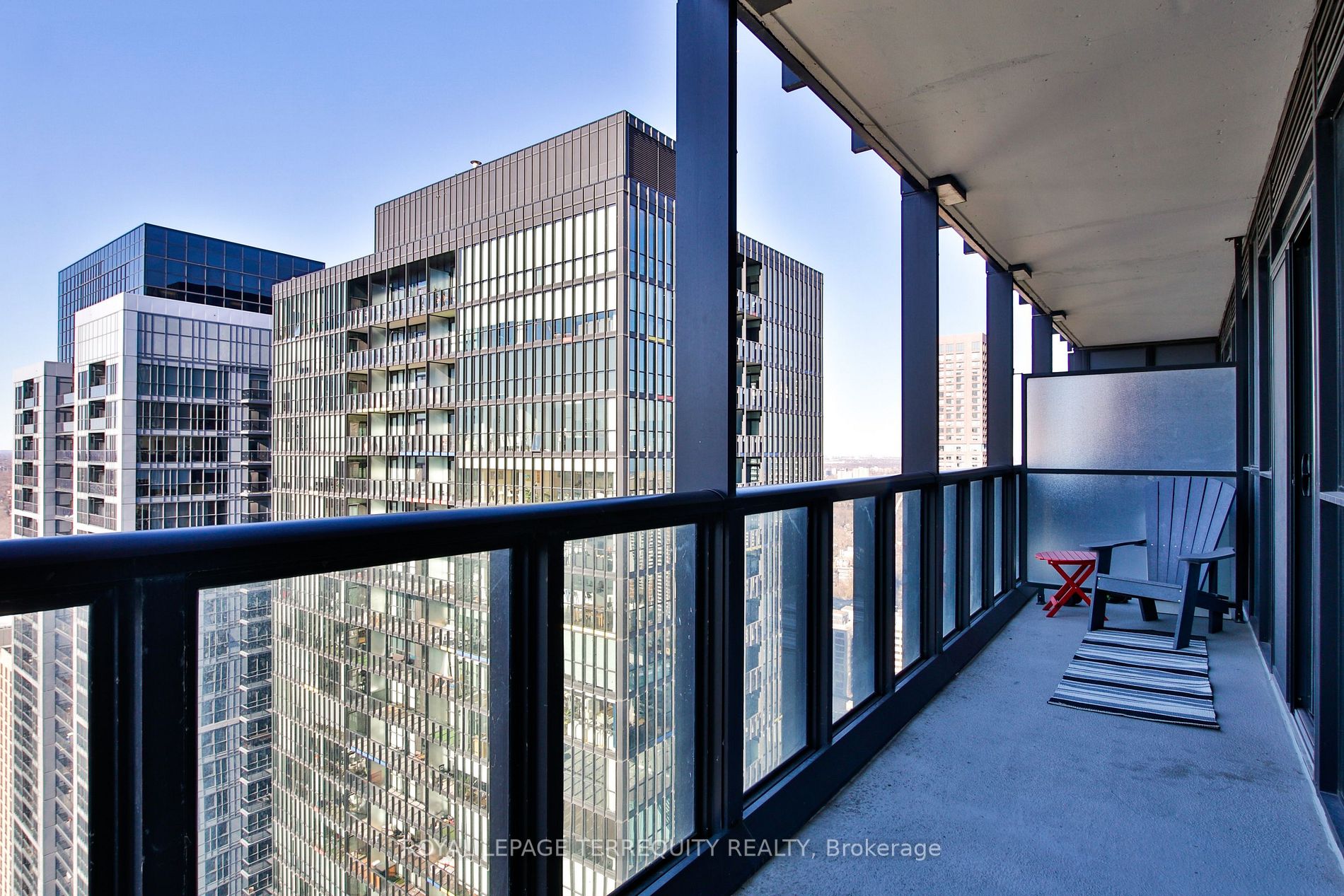 101 Charles St E, #3808