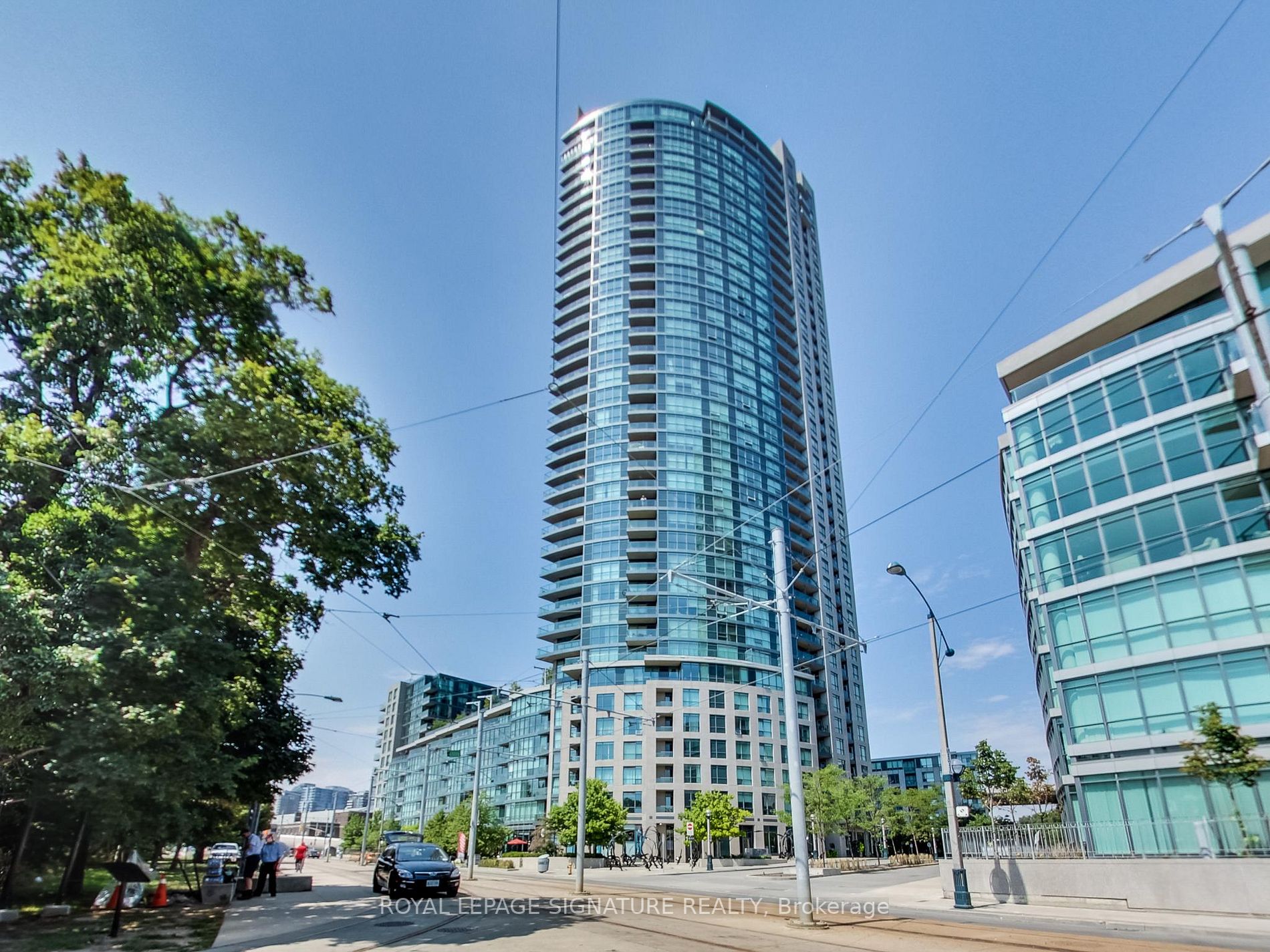 219 Fort York Blvd, #201