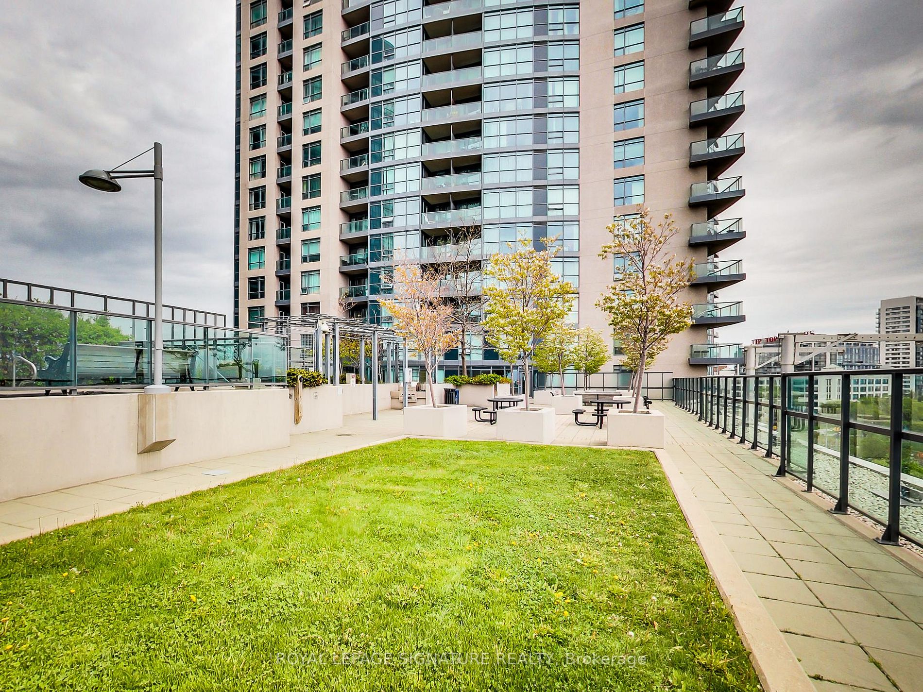 219 Fort York Blvd, #201