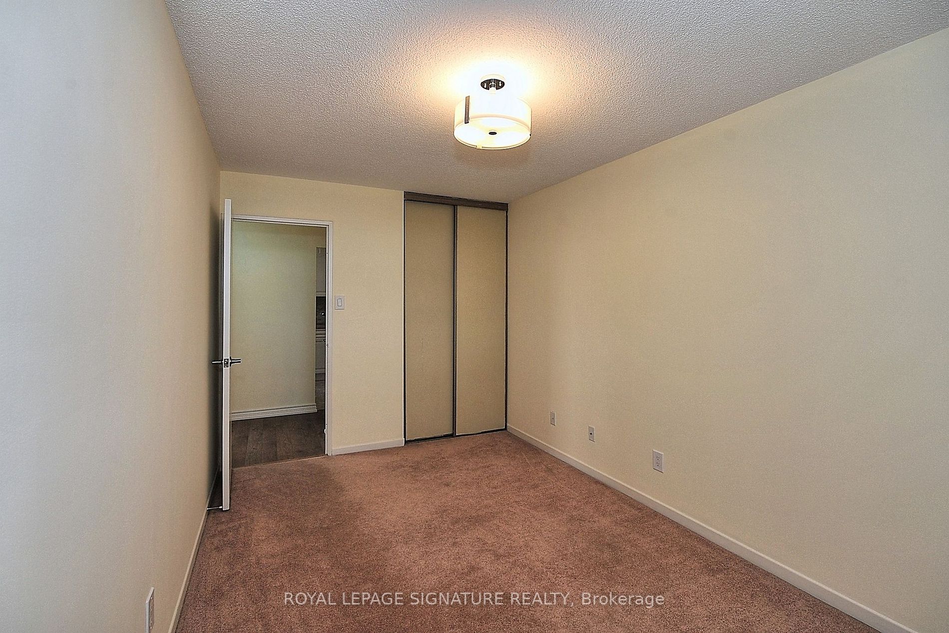 10 Tangreen Court, #702