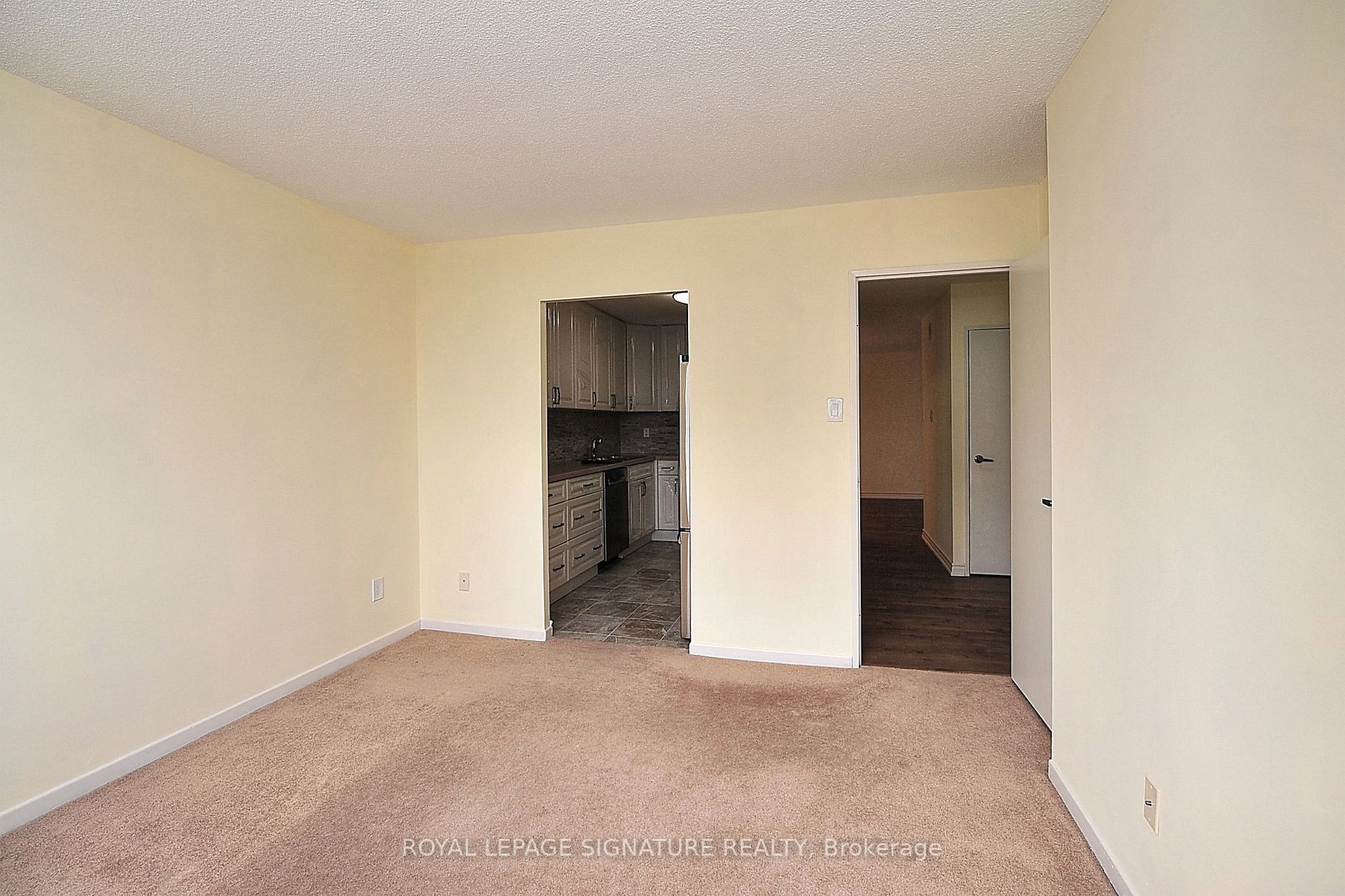 10 Tangreen Court, #702