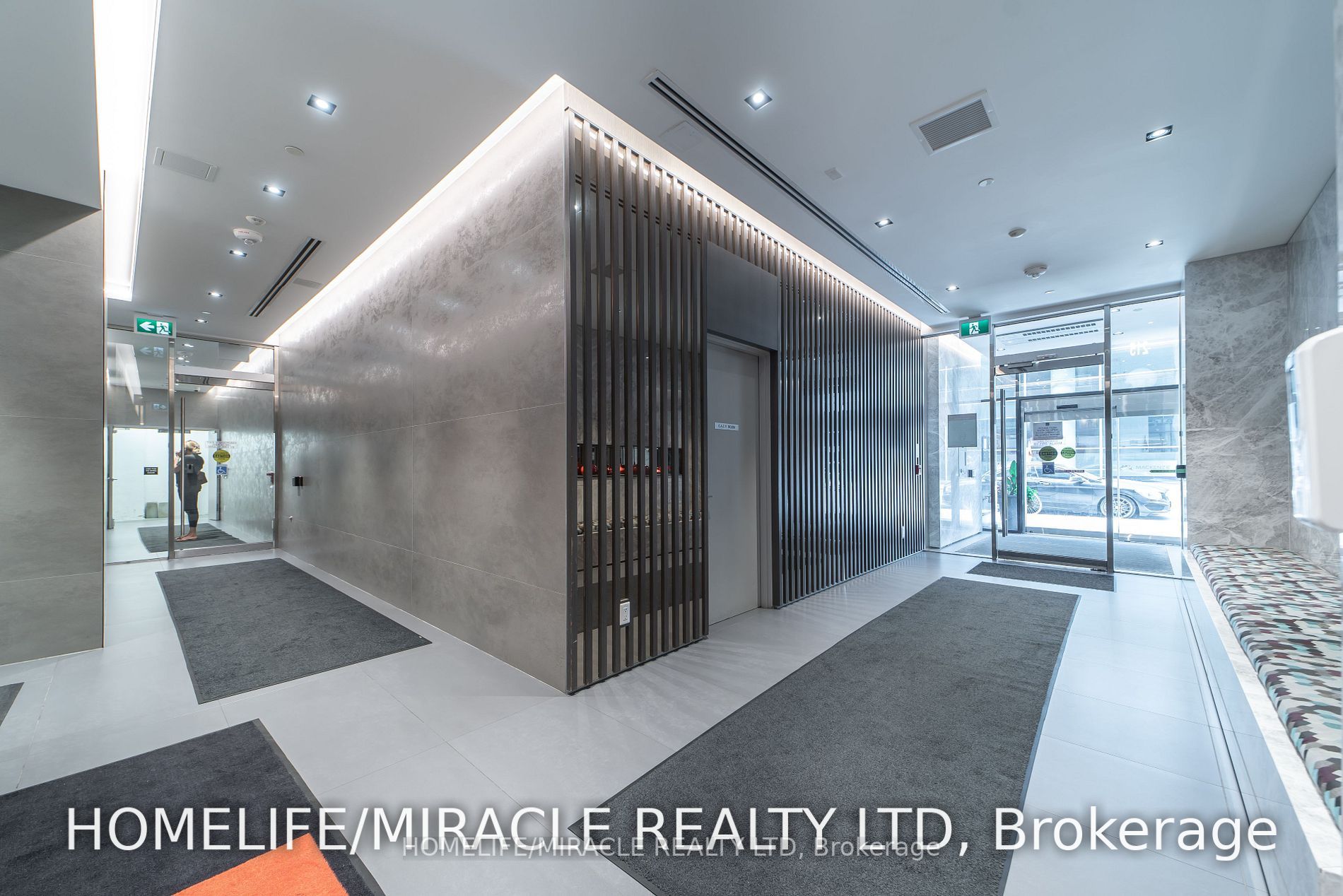 215 Queen St W, #1405