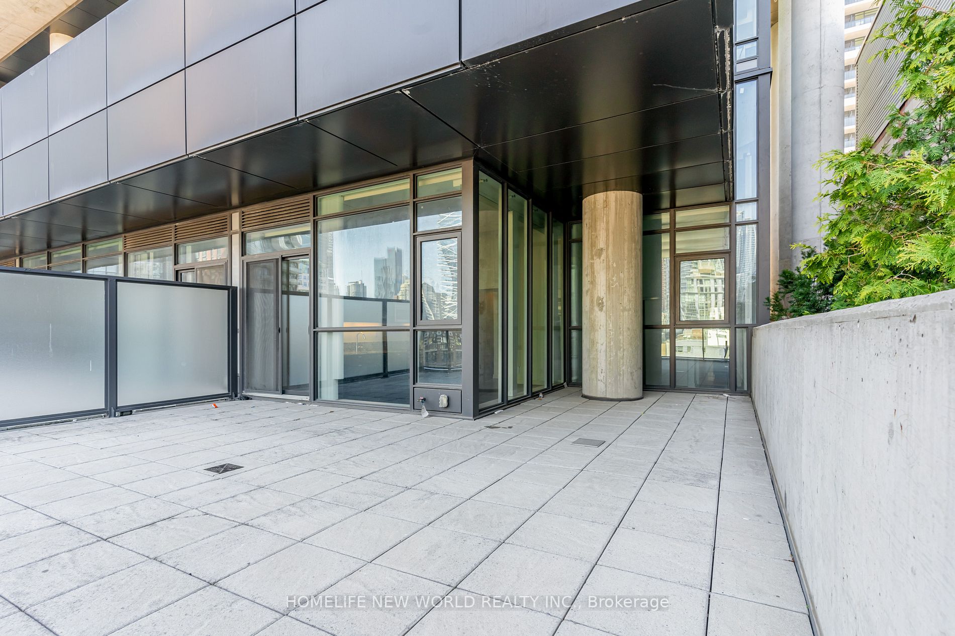 290 Adelaide St W, #702
