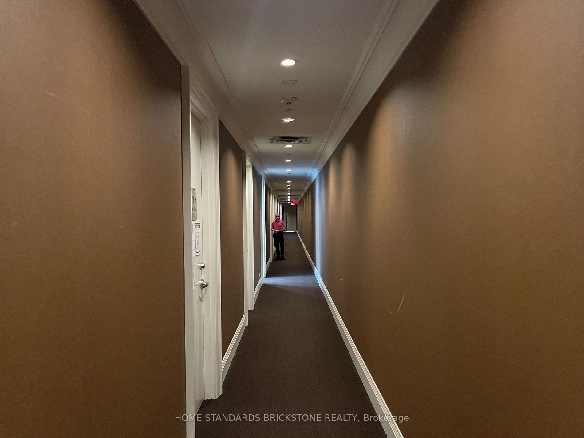 Listing C6624432 - Large Photo # 3