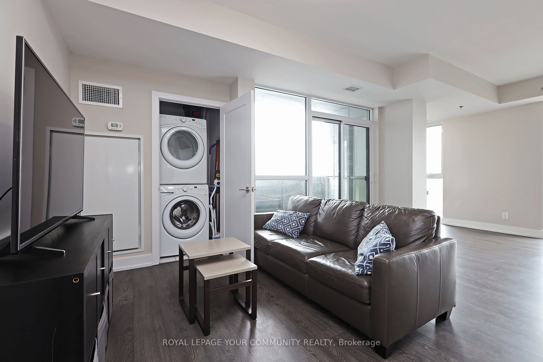 318 Richmond St W, #1212