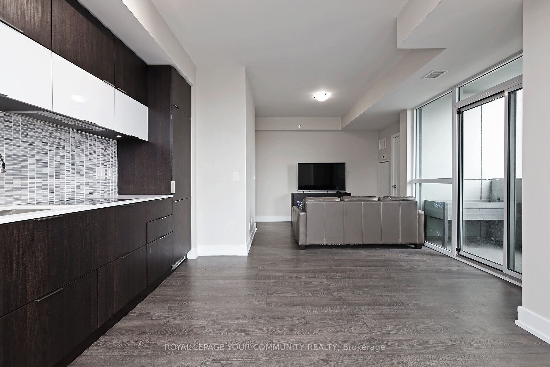 318 Richmond St W, #1212