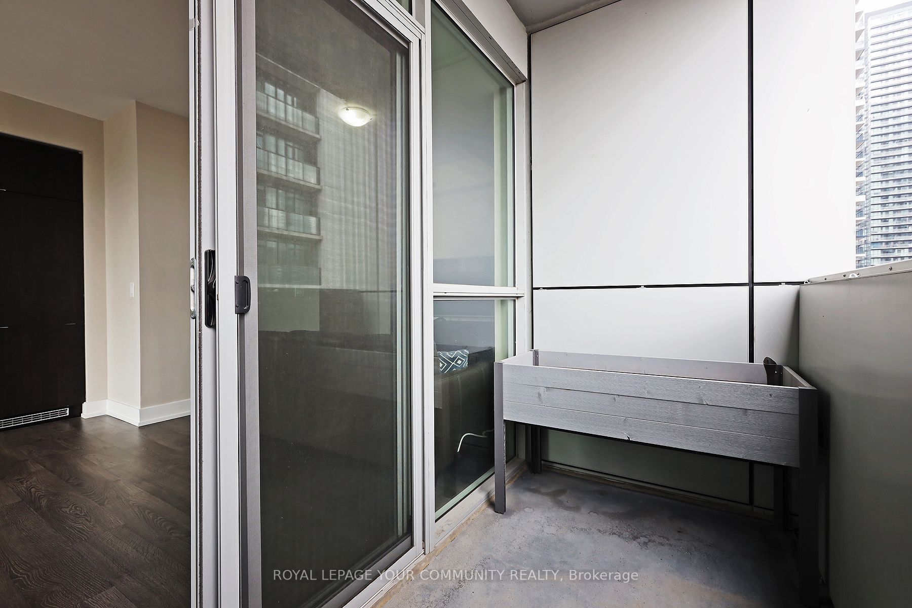 318 Richmond St W, #1212