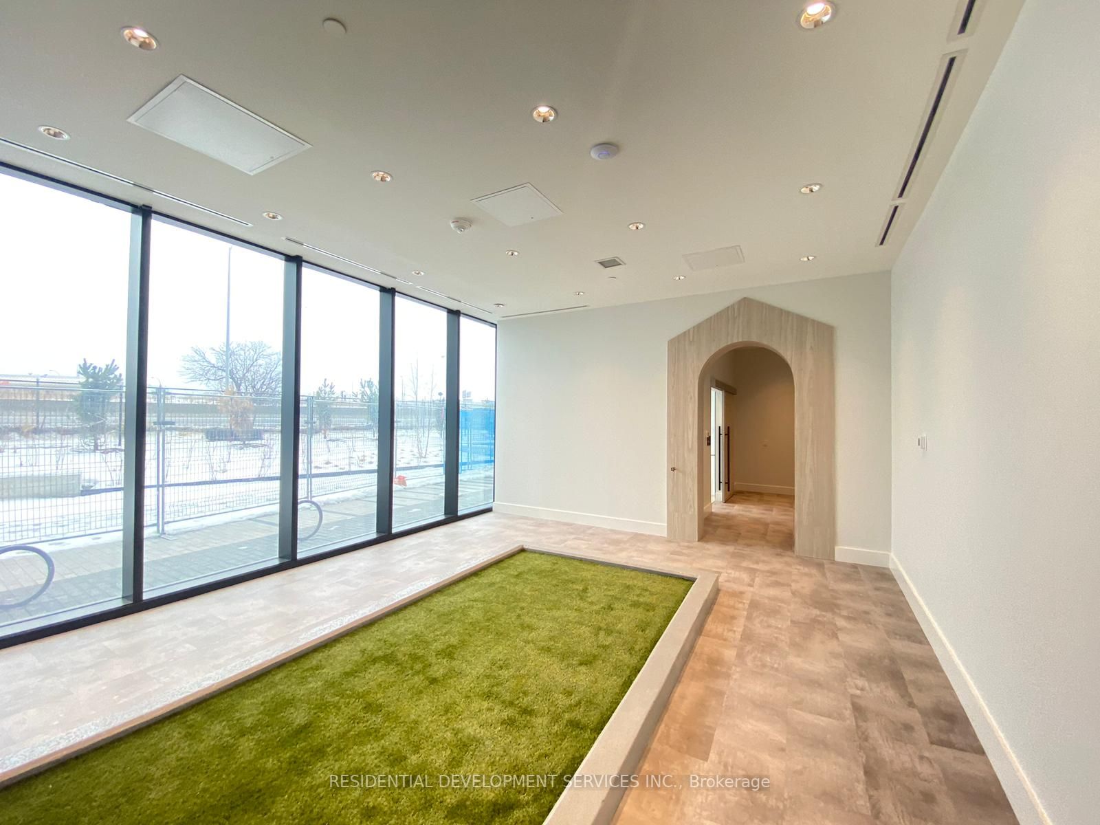 30 Tretti Way, #615