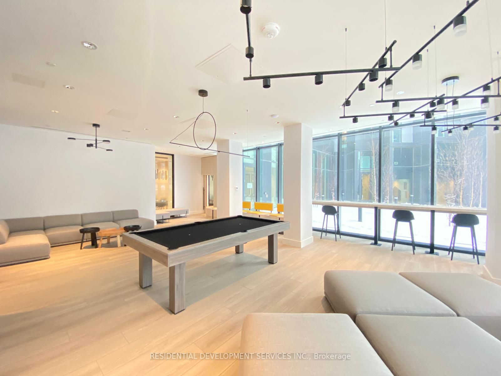 30 Tretti Way, #615