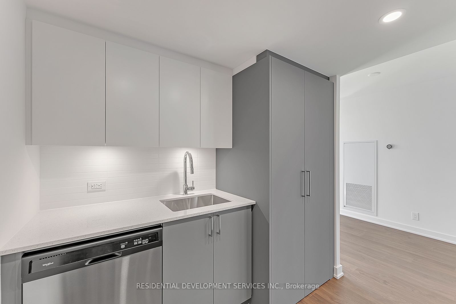 30 Tretti Way, #615