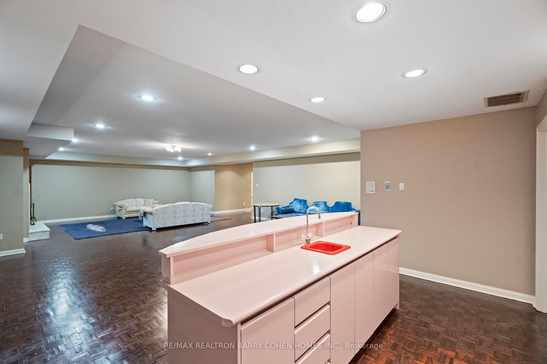 5 Sandfield Road