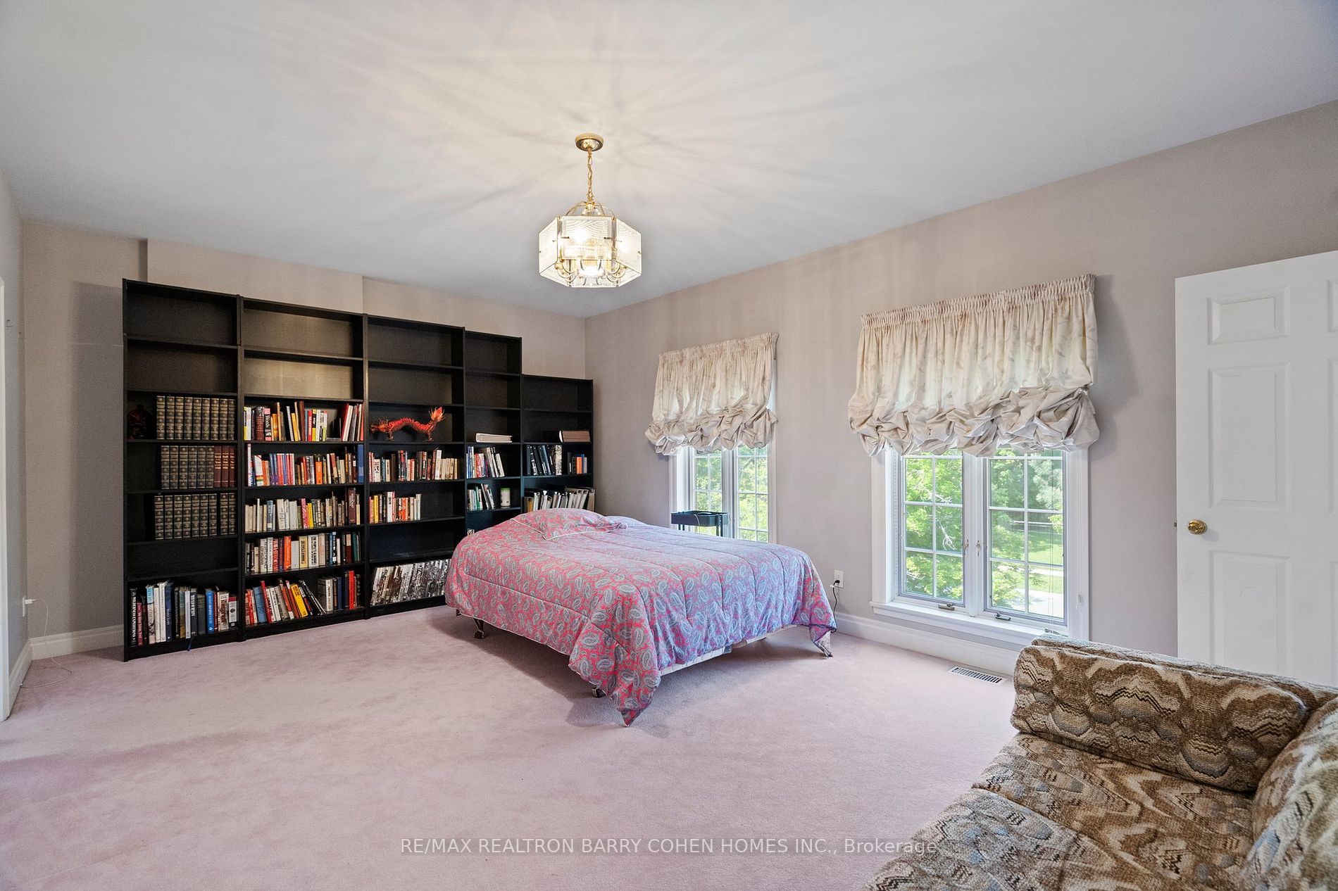 5 Sandfield Road