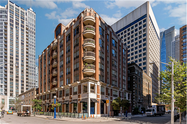 8 Sultan St, Toronto